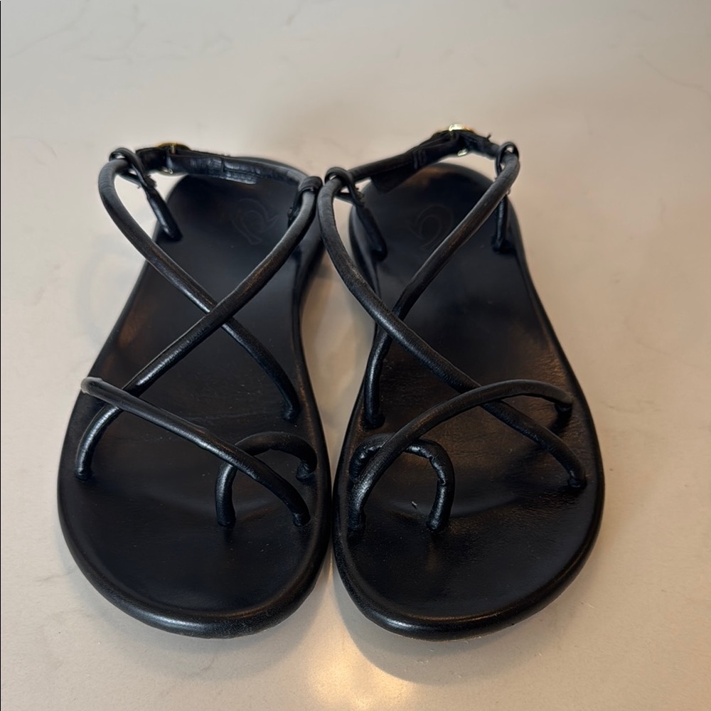 OluKai Black Sandals Sleek Minimalist Design